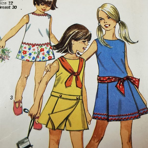 60s Simplicity Sewing Pattern 8221 Child’s Jumper - Picture 3 of 9
